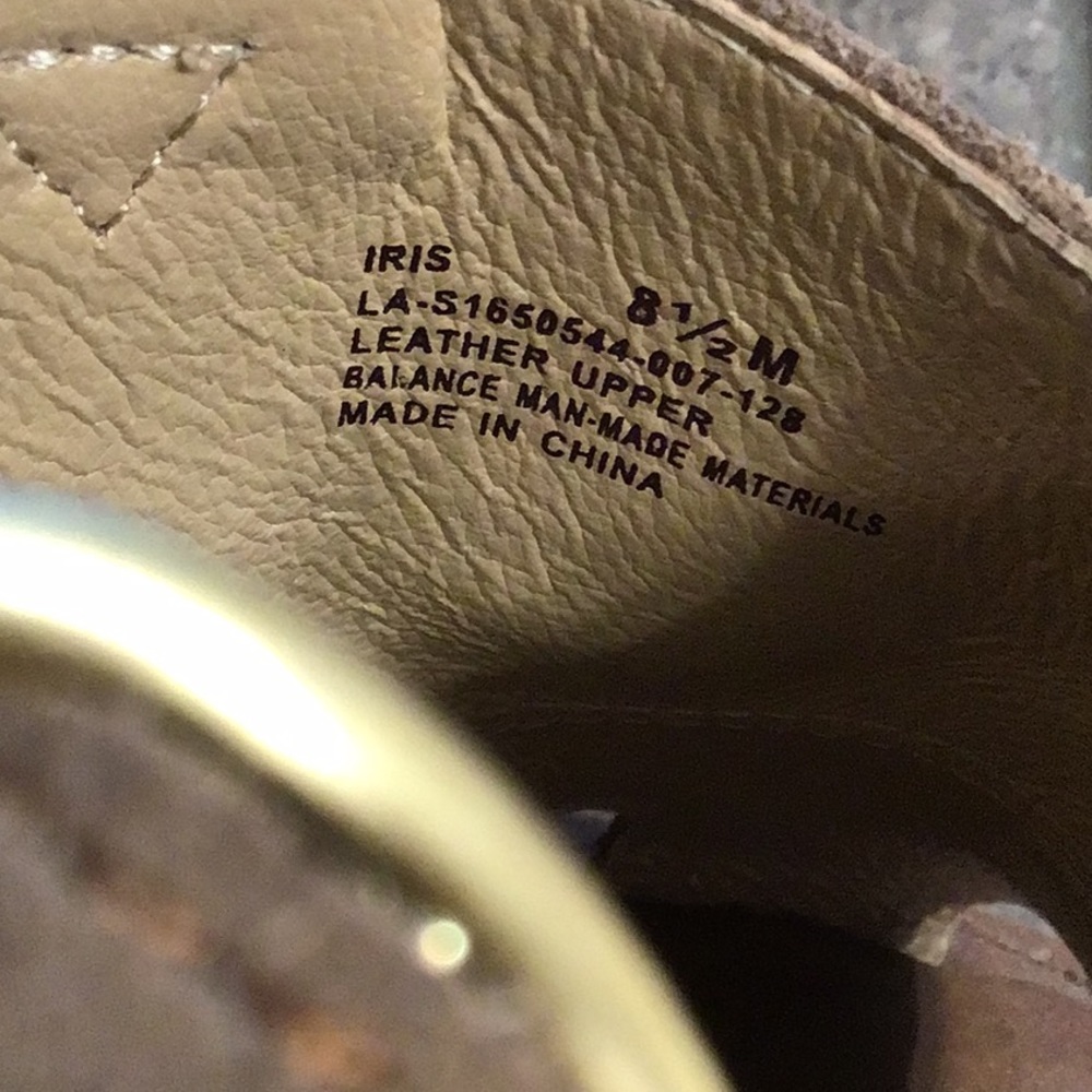 Latigo Iris tan leather sandals, 8.5 - Picture 8 of 16